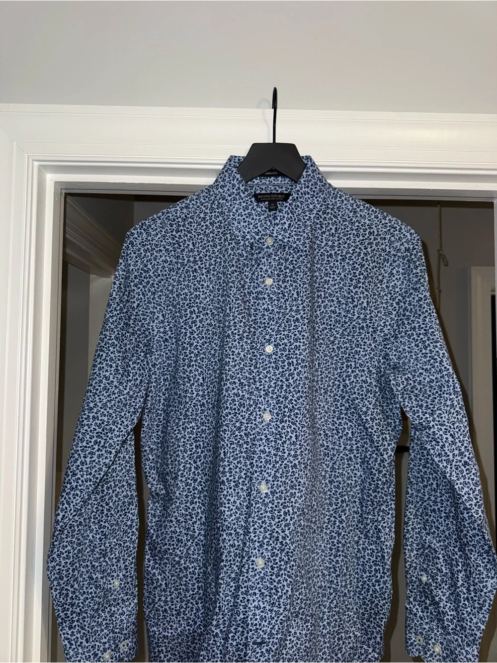 Banana Republic lightweight button